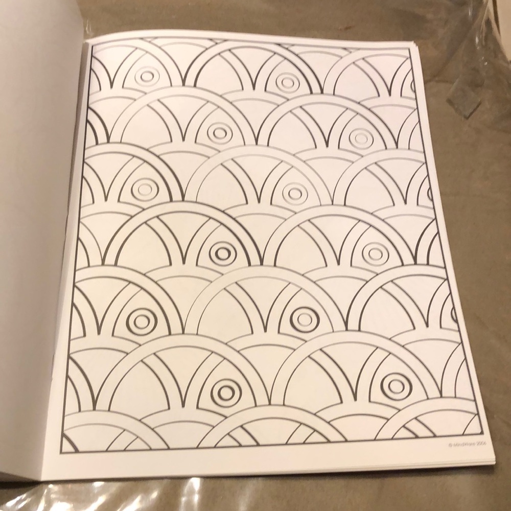 Circular Coloring Book - Picture 7 of 8